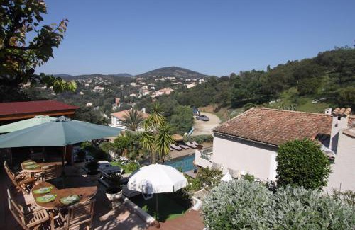 Les Issambres Hotel | Villa Tricoli B&B avec Piscine