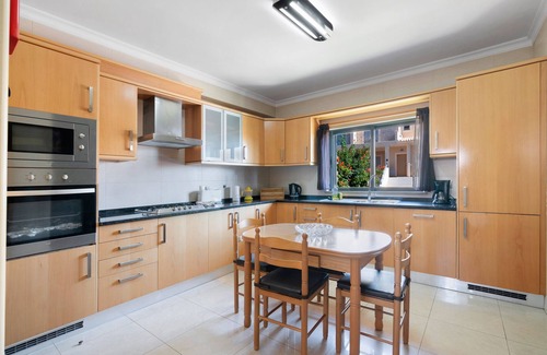Albufeira Villa | Villa 'Trindade' con piscina privada, Wi-Fi y aire acondicionado