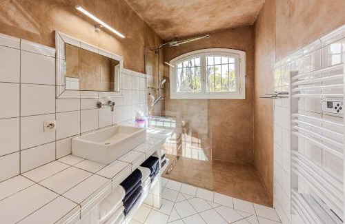 Villecroze Casa | Villa Triptyque - Avec piscine et grand jardin