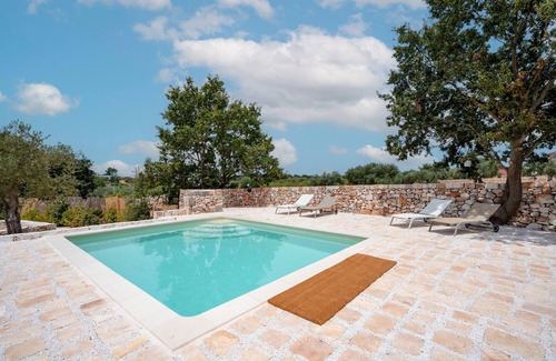 Castellana Grotte Casa | Villa 'Trulli Di Titti Countryhouse' con jardín privado, Wi-Fi y aire acondicionado