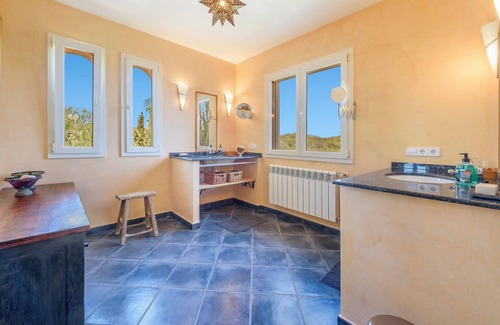 Manacor Villa | Villa Turo del Sol con vistas al mar, piscina, jardín, terraza, balcón y Wi-Fi
