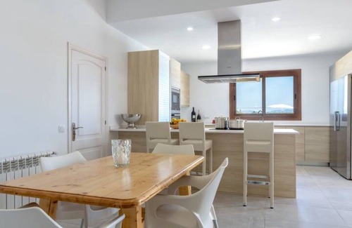 Santa Margalida Villa | Villa 'Turquesa' con vistas al mar, Wi-Fi y aire acondicionado