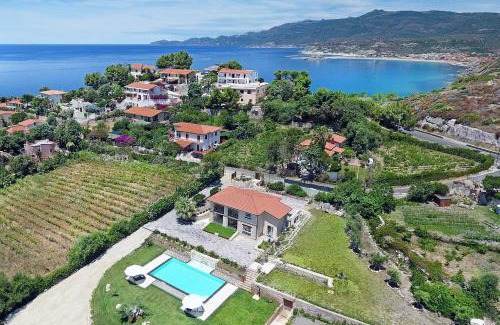 Magomadas Casa | Villa Turquoise