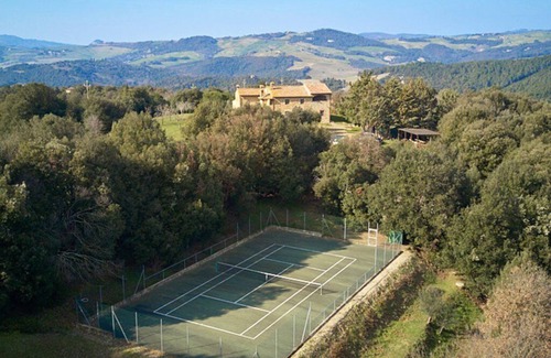 San Macario In Monte Villa | VILLA TUSCANY - PODERE DELL' AMORE Tennis court, swimming pool