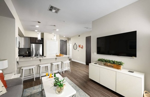Santa Ana Apartamento | Villa Valencia - City of Orange
