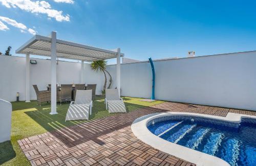 Las Gabias Villa | Villa Valeria