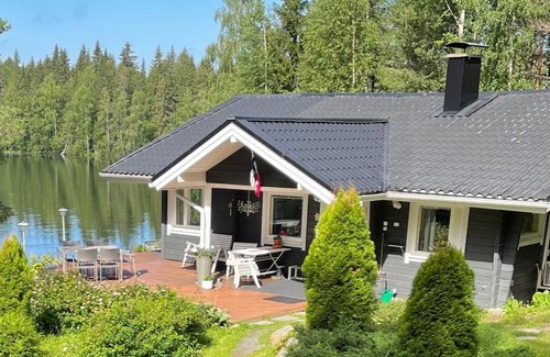 Nilsia Casa | Villa Valkeinen
