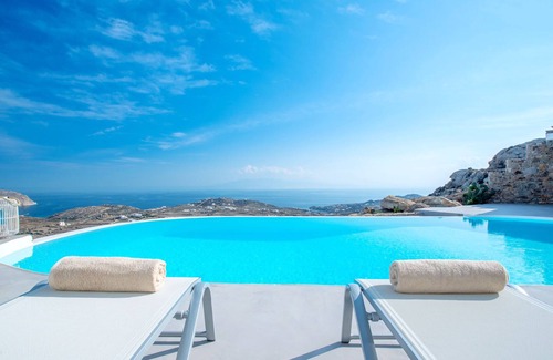 Plintri Villa | Velanos Villa Mykonos