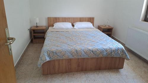 Pestani Casa | ,Villa Vera" Peshtani