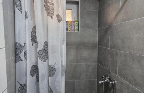 Pestani Casa | ,Villa Vera" Peshtani