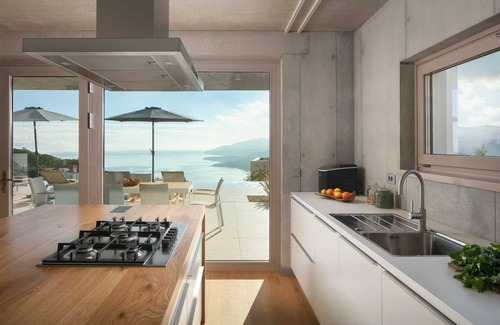 Rabac Villa | Villa Verde Horizon - nueva villa con hermosas vistas, piscina privada, spa y jacuzzi