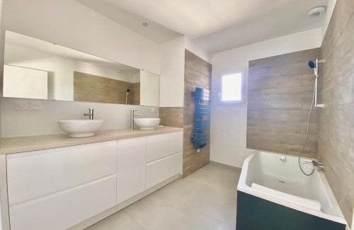 Sisteron Casa | Villa Verde Modern