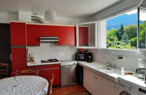 Castellane Casa | Villa Verdon Castellane Très Agréable Villa Spacieuse, Grand Jardin Arboré