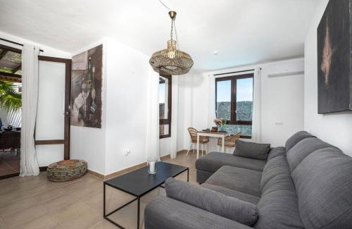 Playa Blanca Villa | Villa Vero