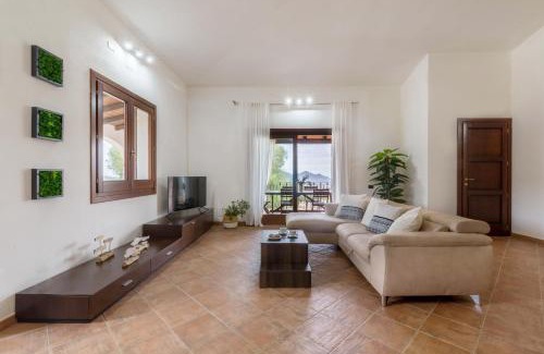 Castiadas Villa | Villa Vesta - Villa Rurale con piscina, giardino e vista mare