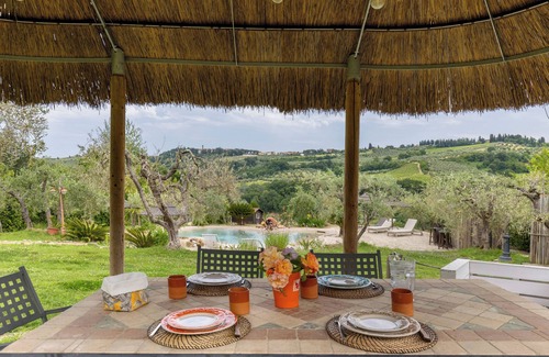 Tavarnelle Val di Pesa Villa | Villa 'Virgilio Colline Del Chianti' con vistas a la montaña, Wi-Fi y aire acondicionado