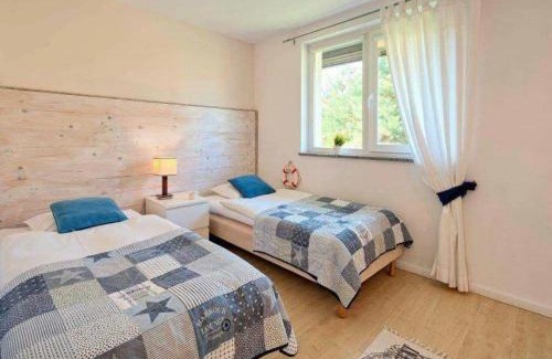 Rowy Cabina | Villa Victoria