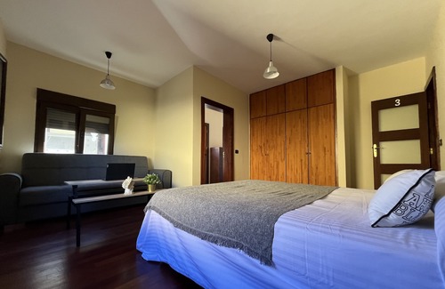 Los Llanos Villa | Villa 'Vinzo' with Private Pool, Private Terrace and Wi-Fi