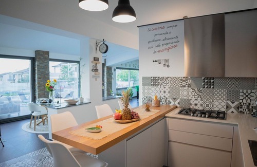 Carini Villa | Villa en Carini con 4 habitaciones, capacidad 8