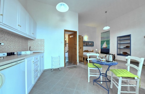 Xanthi Region Villa | VIOLA + jazmín. Vista privilegiada sobre el mar Egeo. Acceso al mar desde el parque privado.