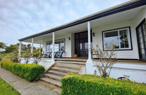 Riverton Casa | Villa Vista