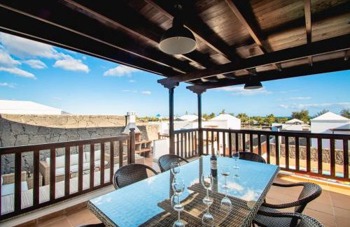 Playa Blanca Villa | Villa Vista Rey - 6 Bedroom - Heated Pool - Amazing Views - Pool Table - Vista Lobos - Playa Blanca