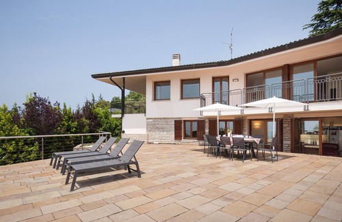 Torri del Benaco Villa | Villa Viù with Pool and Lake View
