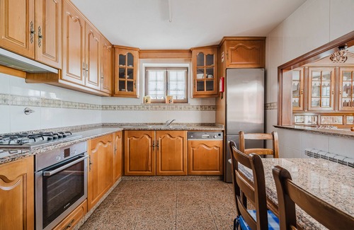Terras de Bouro Villa | Villa 'Vivenda Romantica Geres' with Lake View, Private Terrace and Air Conditioning