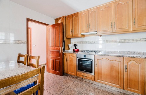 Terras de Bouro Villa | Villa 'Vivenda Romantica Geres' with Lake View, Private Terrace and Air Conditioning