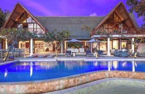 Mushroom Bay Villa | Villa Voyage by Elite Havens