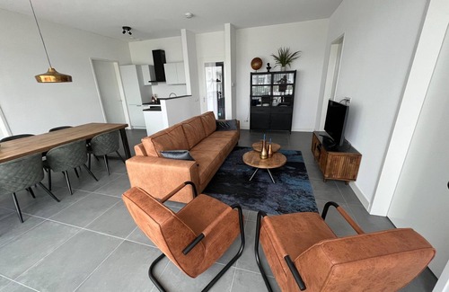 Zeewolde Villa | Villa en Zeewolde con Muelle Privado