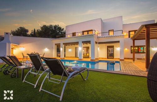 Benimeit Villa | Villa WATERFRONT by Abahana Villas