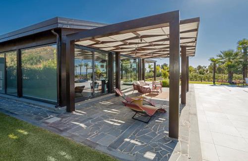 Calatabiano Villa | Villa White Oleander Etna and Pool