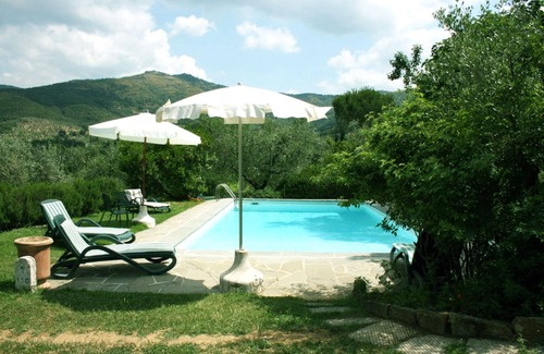 Castiglion Fiorentino Villa | Villa para 6 con piscina y pista de tenis privada, conexión Wi-Fi. Castiglione Fiorentino