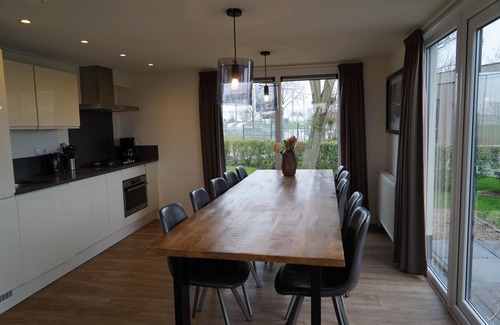 West-Graftdijk Casa | Villa with 5 bedrooms and 2 bathrooms