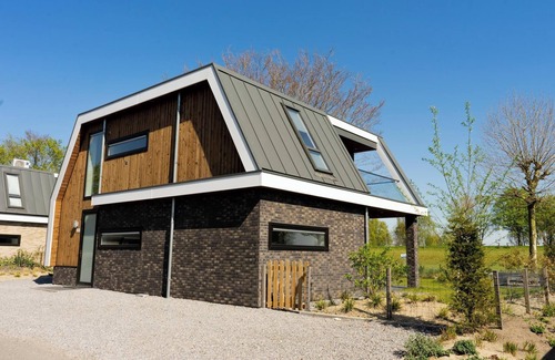 Biddinghuizen Casa | Villa with 6 bedrooms, 3 bathrooms and a terrace