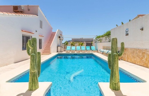 Urbanitzacio la Fustera Villa | Villa con piscina privada climatizada, a 500 metros de la playa, vista al mar, petanca, CARGADOR DE COCHES