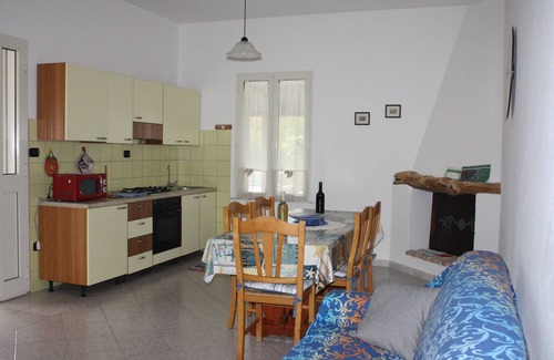Orosei Villa | Villa con gran jardín bordeando el parque Bidderosa