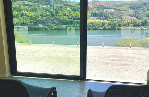 Melres Villa | Villa con magníficas vistas al Duero cerca de las playas y 15 minutos de Oporto