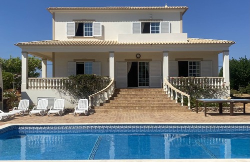 Lagoa e Carvoeiro Villa | Villa con piscina privada y distantes al mar y montaña