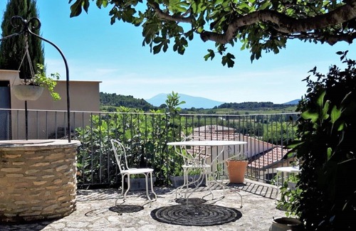 Visan Villa | Comfortable villa Located in Visan in Provence