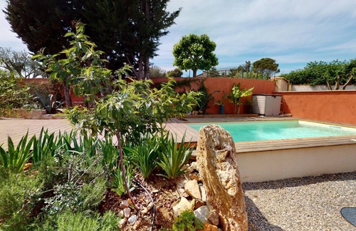 Balaruc-les-Bains Villa | Villa with pool and jacuzzi near the beach