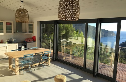 Aiguablava Villa | Villa con piscina. Excepcional vista al mar, a 500 m de la cala de Aiguablava.