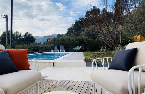 Saint-Zacharie Casa | Villa with pool & view & air conditioning