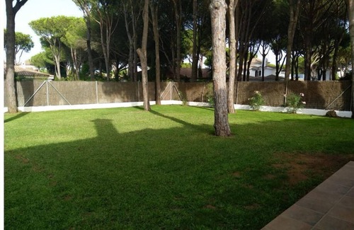 Cabo Roche Chalet De Esquí | Chalet con piscina en urbanización de lujo