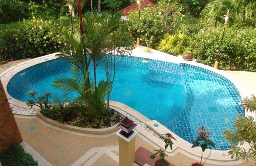 Ban Sakhu Villa | villa con piscina en jardin tropical