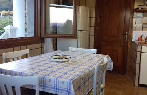 Castro Villa | Villa con piscina, WiFi gratis en Ribeira Sacra a 9km de Monforte de Lemos