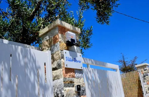 Alcamo Marina Villa | villa with pool near the beach