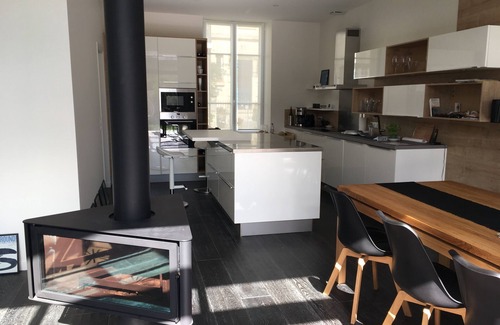 La Rochelle Casa | Villa Jean, a pocos minutos de la playa y del puerto viejo.