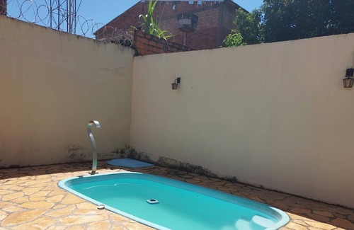 Conjunto Habitacional Madre Germana II Casa | Townhouse with pool close to shopping
